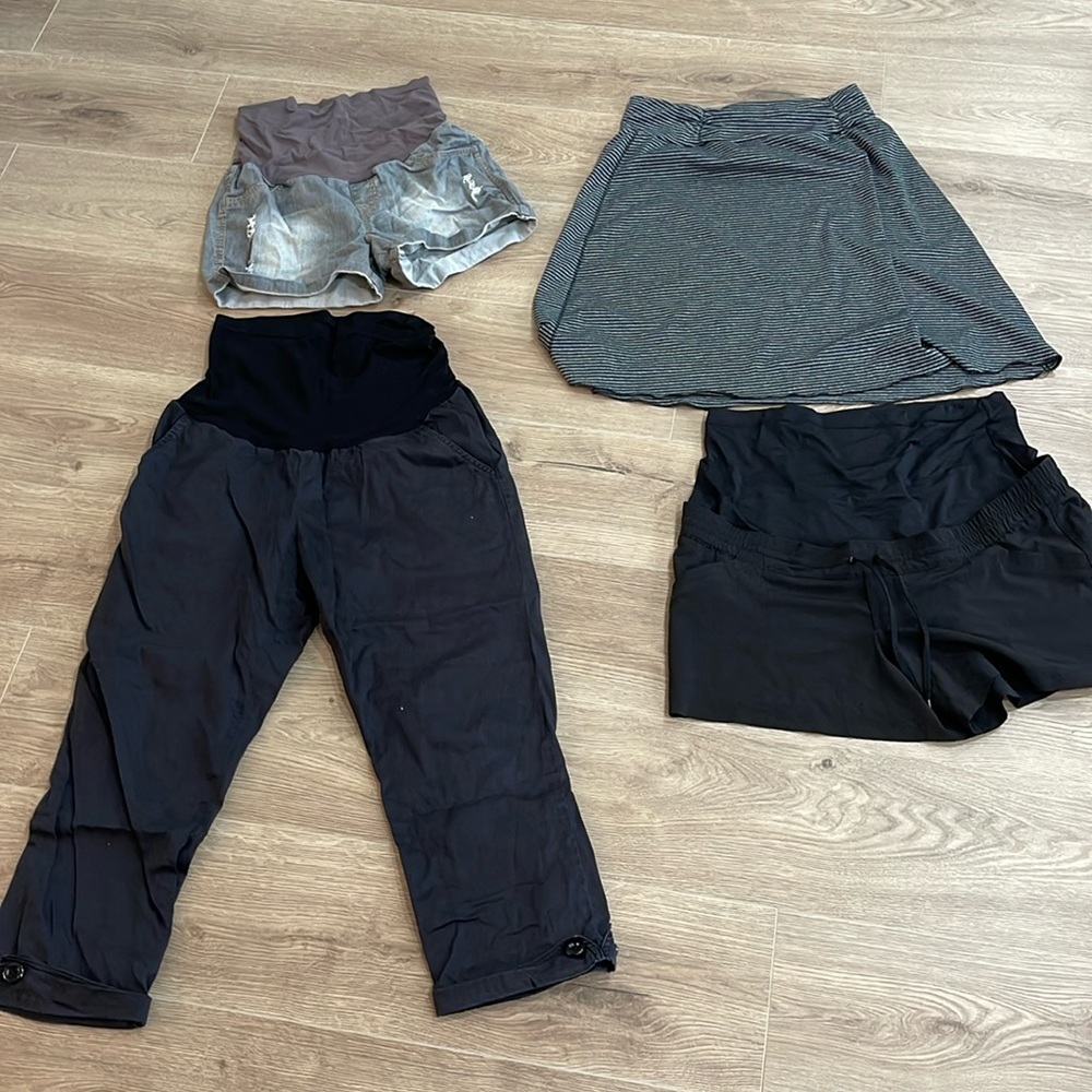 Maternity clothing